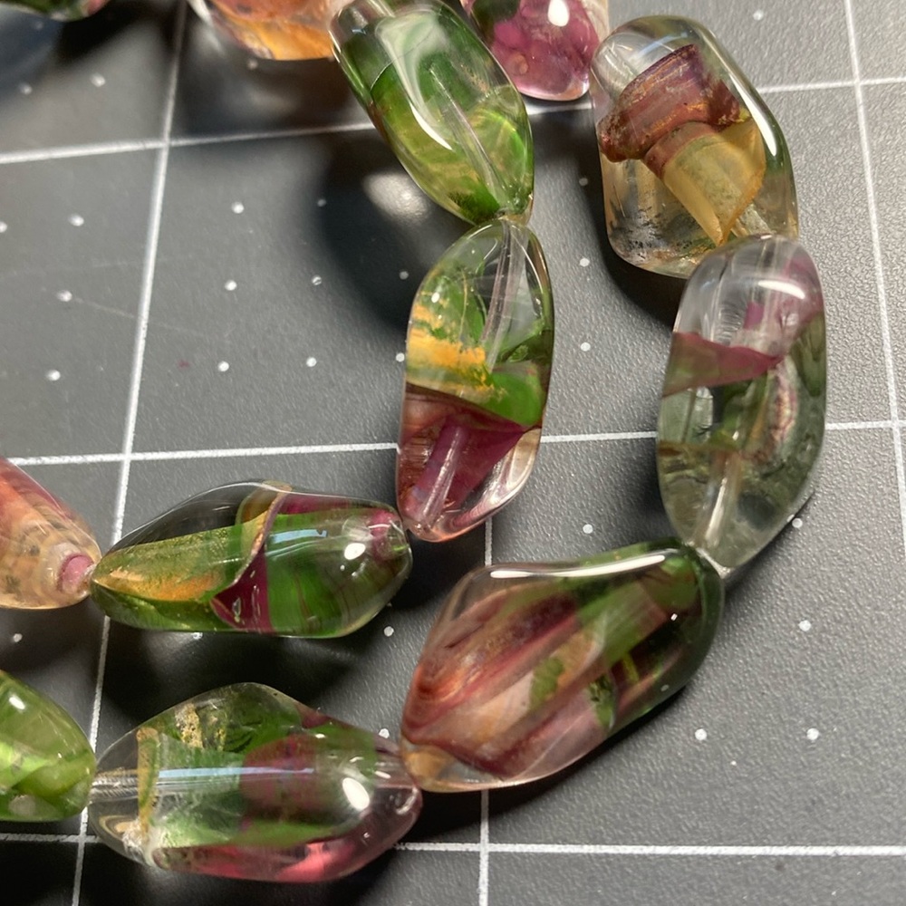 Organic Glass: 20x14 Strand (20)